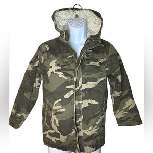 OLD NAVY - Youth Camo Print Jacket.